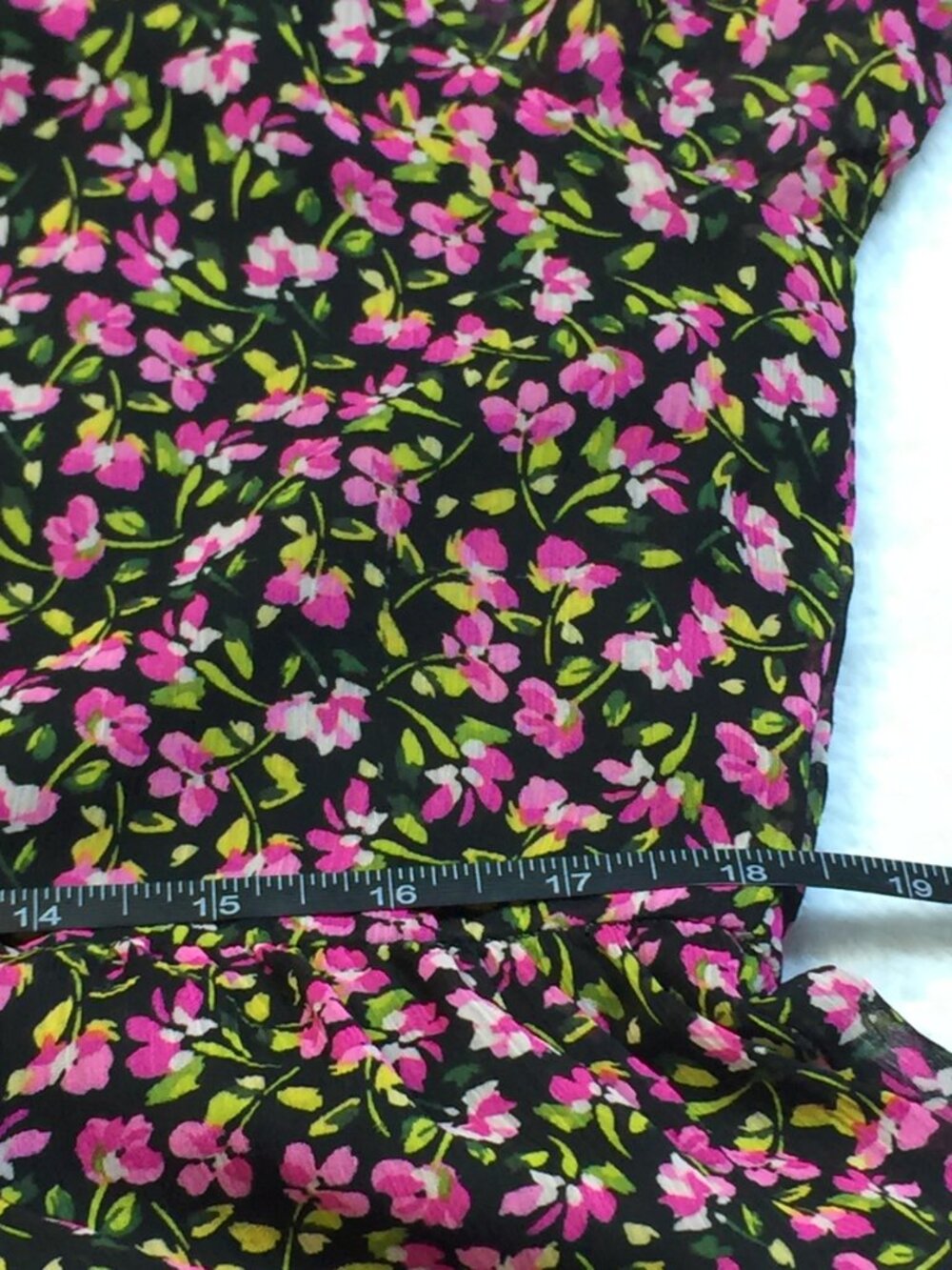 CeCe Mini Dress Size M Womans Black Pink Floral Print V-Neck Tiered Short Sleeve - Picture 11 of 13